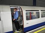 London Tube Piccadilly Line, Tami Wendell - 12-07-2008